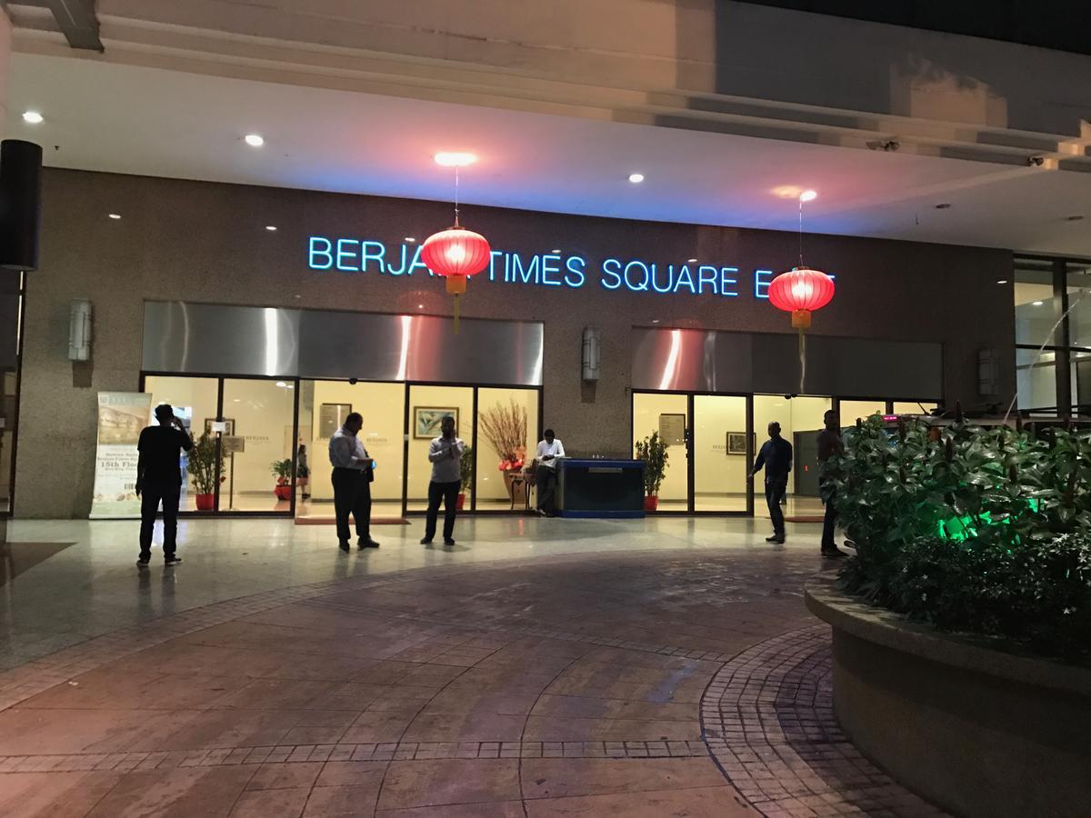 Times Square Kuala Lumpur By Luna Apartment Bagian luar foto